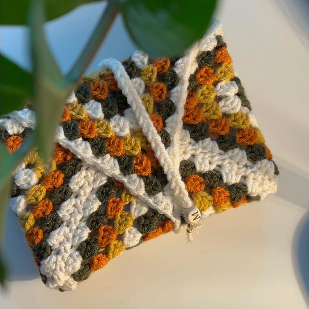SYD. -CROCHET BOOK/kindle sleeve - Picture 5 of 7